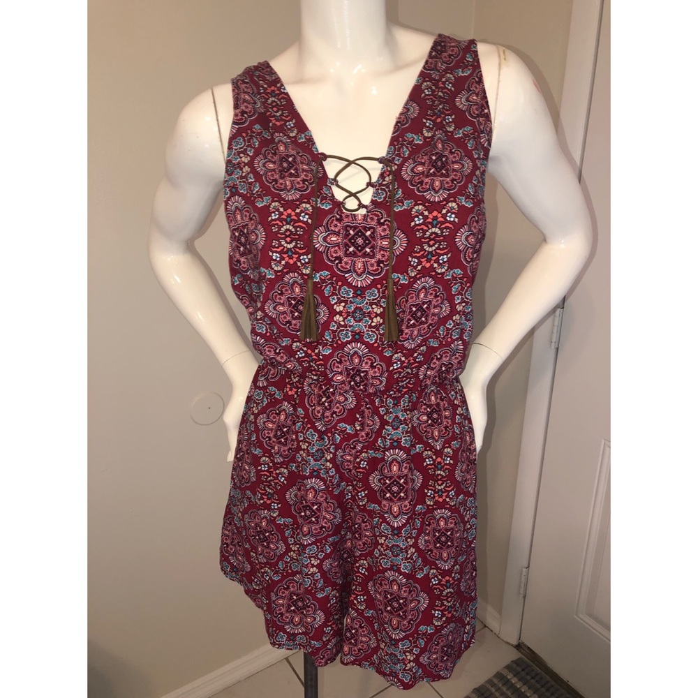 Almost Famous Red Romper Size Large